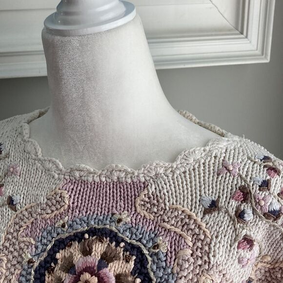 Vintage Jennifer Reed Hand Knit Embroidered Floral Winter Sweater Medium - Picture 4 of 16